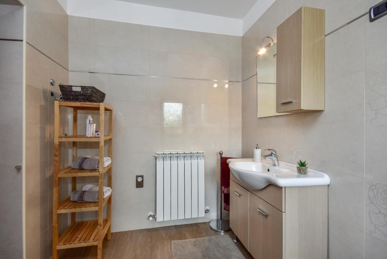 Grabar Apartamento
