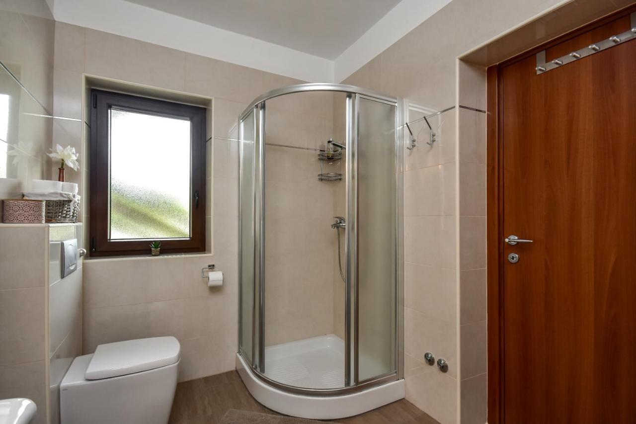 Grabar Apartamento Roč